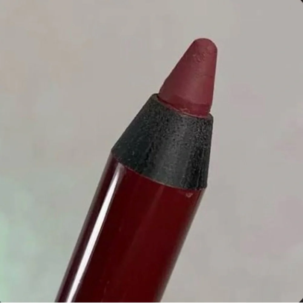 Urban Decay HEX Rich Burgundy Lip liner